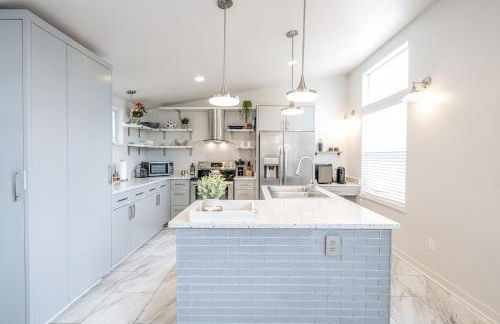 Serene Hill Country Home w/ Romantic Garden Escape - Foto 4