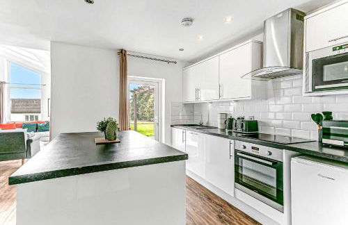 Bright & Spacious 2 Bed Holiday Chalet in Sidmouth - Foto 2