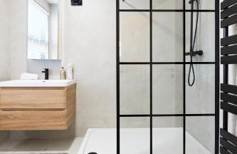 Aura - Elegant Retreat in Prime Leeds Location! - Foto 9