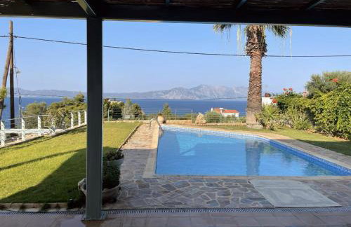 Spacious, Shiny, SeaView Villa, in Theologos - Foto 5