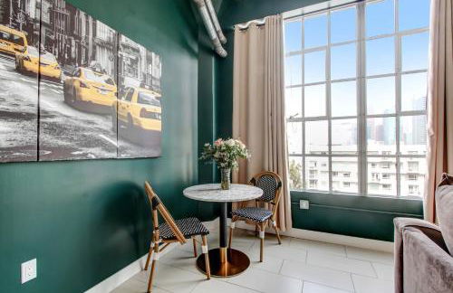 NYC Styled Loft In DTLA, sleeps 4 with Free Parking! - Foto 8