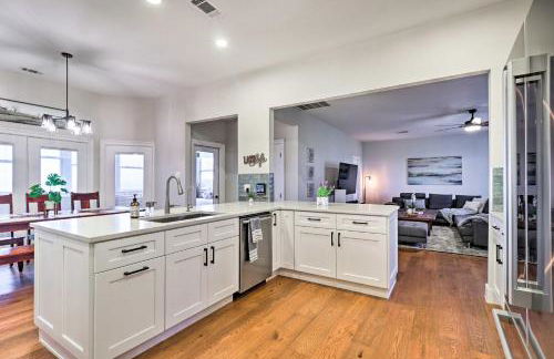 Modern Lakehouse with Stunning Views and Hot Tub! - Foto 10