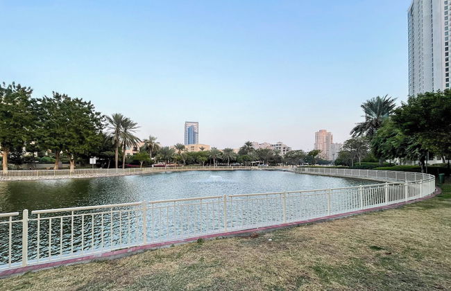 bnbme - Golf Tower - 2 BDR - Photo 48