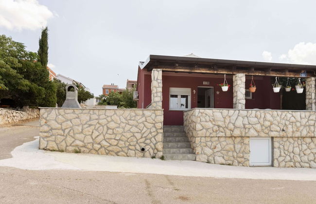 Simplistic Holiday Home in Jasenice Rovanjska near Sea - Foto 23