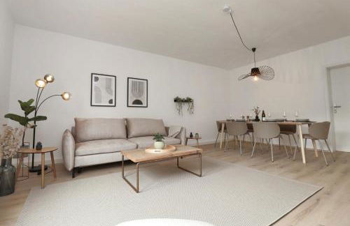 Design am Rhein I Traumlage Rheinufer I 3BR I Küche I öffentl Parkplätze I helloYOU apartments x BRIGHT Collection - Foto 15