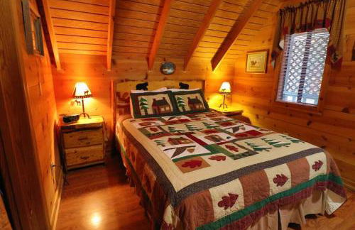 Cute updated Mountain Cabin fireplace #3 - Foto 9