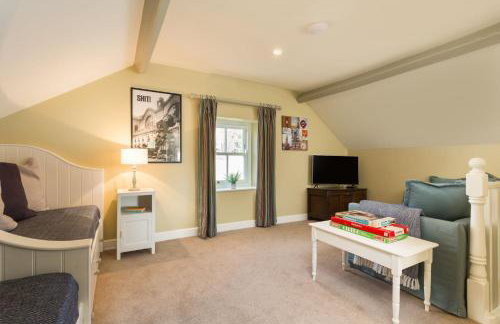 Hollins Farmhouse - Photo 29