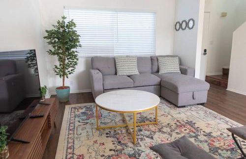 2BD/2BA Apartment in DT ALhambra - Foto 28