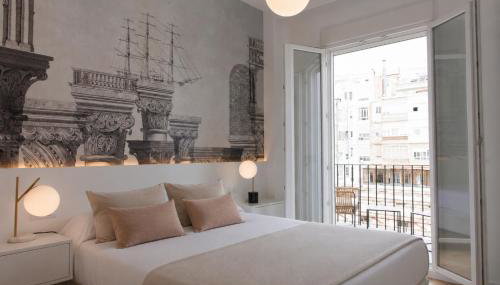 CASA FLORIT - LUXURY Apartment with Balcony - 4 Guests - City Centre - Photo 1