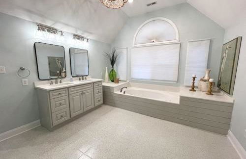 Topsail Treasure's - Oceanfront Luxury Spa Pool - Foto 24