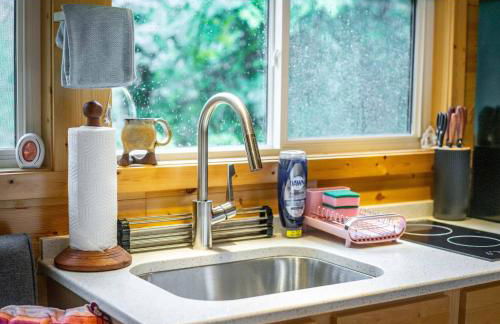 Serene Blue Ridge Mountain Stay in Luxe Tiny Home - Foto 21