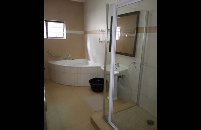 3 Bedrooms Exclusive House in Northmead - Foto 12