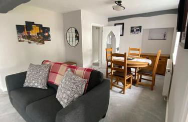 Stunning Two bed cottage - Photo 9