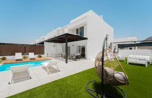 Villa Menta Relaxing corner in front of the Ocean - Photo 21