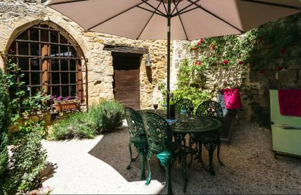 La Tour de Beynac, XIVe siècle, au cœur du village - Foto 1