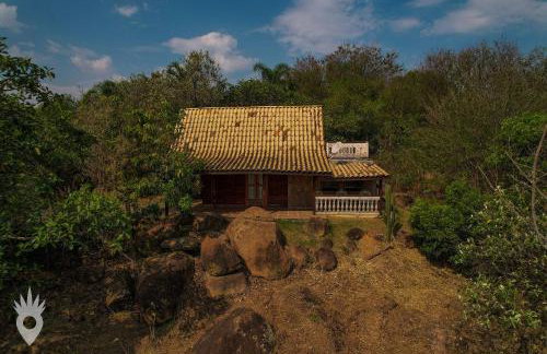 Chalé europeu com vista para natureza no interior - Foto 4