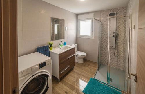 Magnificent villa: 2 private pools, BBQ, garden & parking. 13 per. In Padul - Foto 31