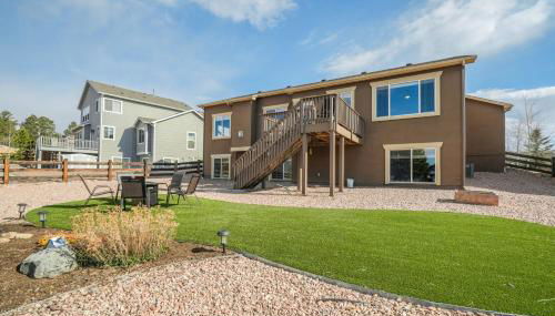 Mountain Breeze Villa w Mountain Views and Air Hockey - Foto 5