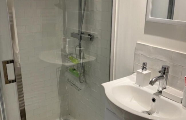 Immaculate 1-bed Apartment Near the River Thames - Foto 10