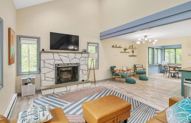 Pocono Escape - Cozy 5br - Sauna-billiard 5 Bedroom Home by RedAwning - Foto 17