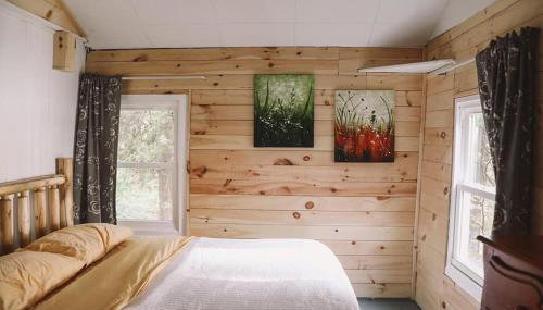 Beautiful Lake Champlain Lake Home with Private Beach - Foto 4