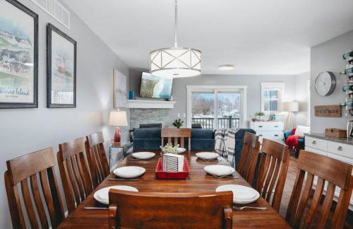 962 Townhouse 3BR Near Downtown Beaches and Wineries - Photo 21