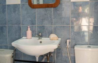 Castri House - Photo 17