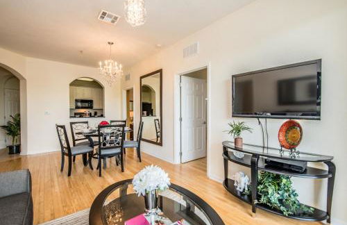 Luxurious Condo w Modern Design, near Disney - Foto 11