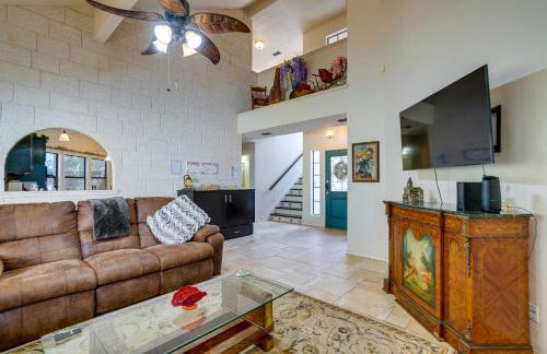 Spacious San Antonio Home with Patio and Grill! - Foto 6