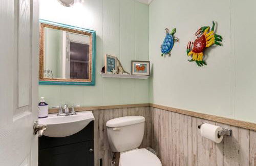 Walk to Boat Ramp Newly Remodeled Seadrift Home! - Foto 15