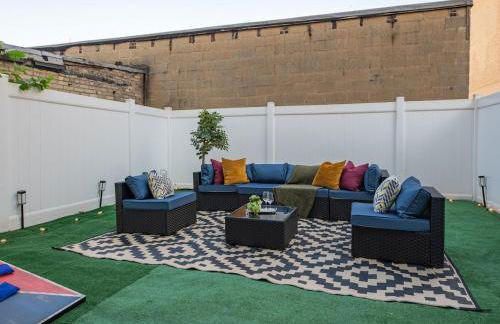 Travelers Dream that's Mins to NYC having Game Room and Parking - Foto 8