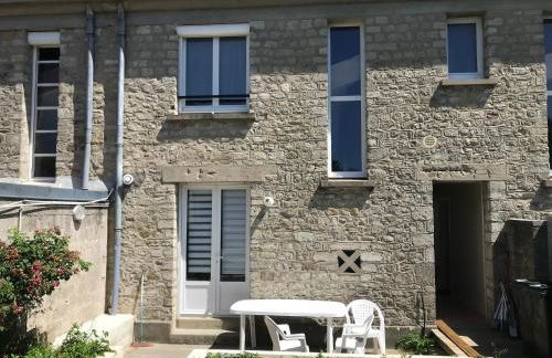 gîte iaorana - maison en centre ville - Foto 10