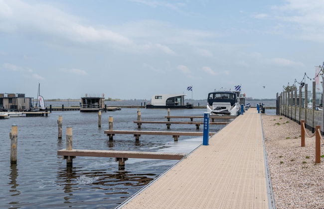 Holiday Home in Sneek With Waterfront Jetty - Foto 39