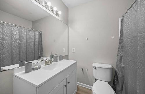 3BEDS, Resort, Pool, near UT 5mins to Downtown - Foto 12