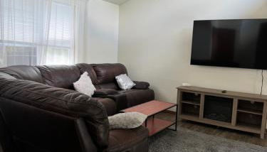 Pocono House in a private community 4 pools, Lake. - Foto 2