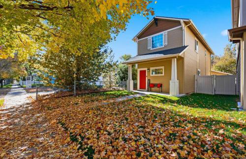 Cozy Boise Getaway walk to Stadium Fireplace Garage - Foto 1