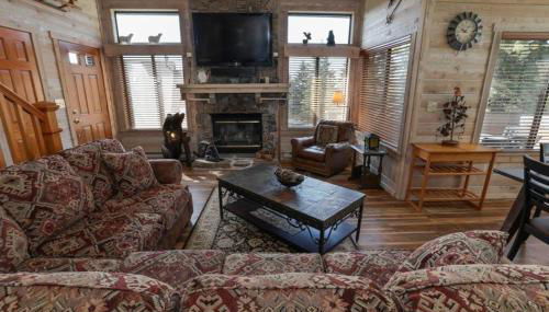 Seven Springs Sunridge 3 Bedrooms Premium Condo, Private Hot Tub! by RedAwning - Foto 2