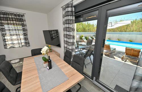 Holiday house Sara with heated pool - Photo 21