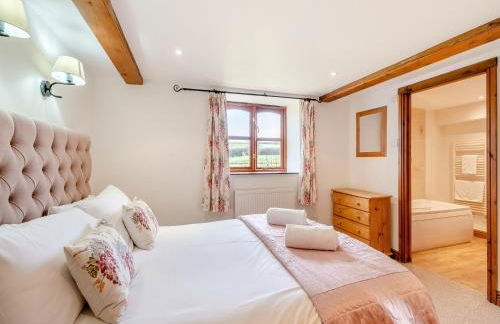 The Stables - Photo 11