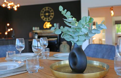 Exklusive Wohnung mit Balkon und direktem Rheinblick mit 2 Schlafzimmern für bis zu 5 Gäste - Foto 19