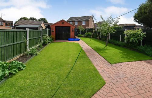 Blue Haven House Sleeps 11 Garden & Parking - Photo 23