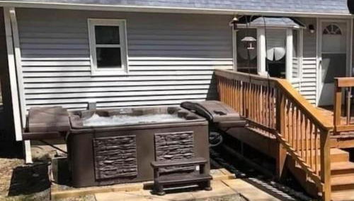 Morning Dove - Hidden Brookside Cottage in the Woods - Hot Tub - Fire Pit - Pet-Friendly - Seneca & Keuka Wine Trails - Foto 2