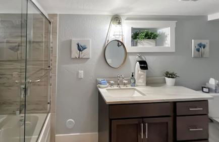 Picket Fences - Great Downtown Location - Foto 8