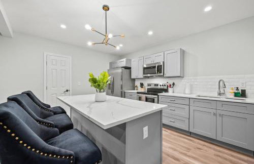 Luxury 5BR Home in Central Bloomfield Spot - Foto 10