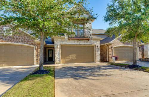 Spacious and Family-Friendly! TAMU Townhome with Yard - Foto 4