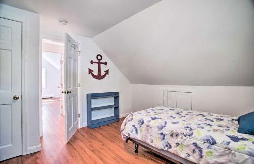 Near Beaches and Dtwn Falmouth Family Home with Deck - Foto 21