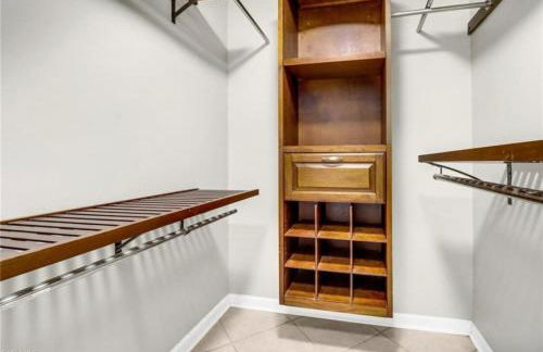 3 bed 2 bath pool house with water access - Foto 14