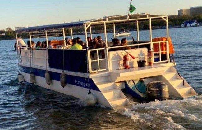 Paseo en barco por el lago Paranoá - Photo 7