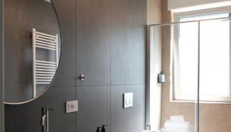 Winter Sports Events 2026 - Prestige Main Apartment - Just 30 Seconds Walk to Bernina Express - Foto 5