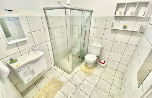 APT-10 Completo Com Ar-Condicionado Garagem Predio Central Perto de tudo - Foto 24